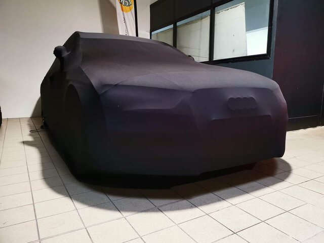 housse audi a4 noire sur mesure showroom