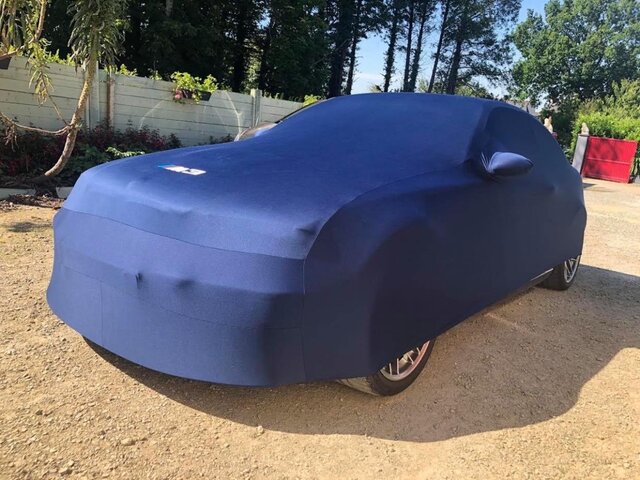 Bache Bmw M Bleue Protection Gravier