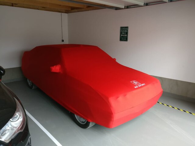 housse citroen c6 rouge logo parking