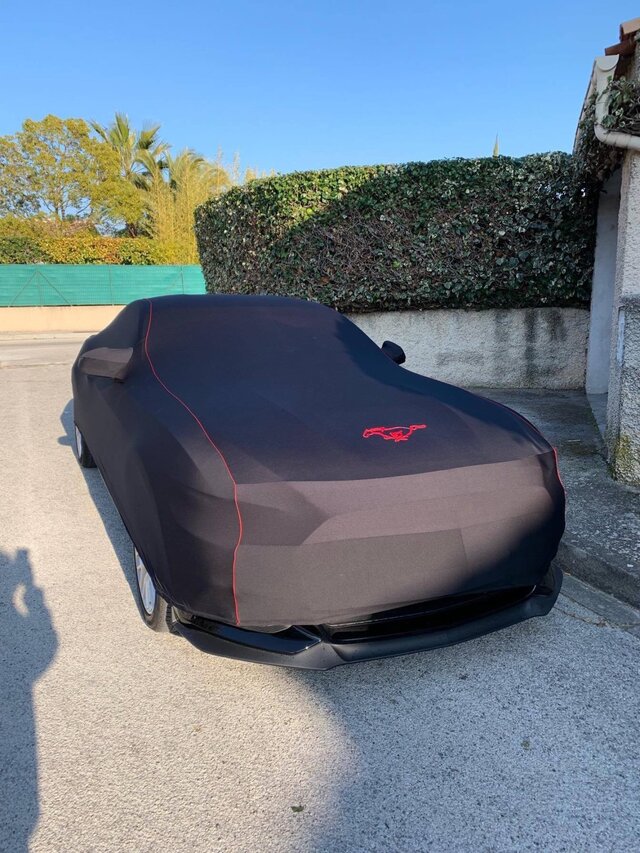 Housse Ford Mustang Rouge Sur Mesure