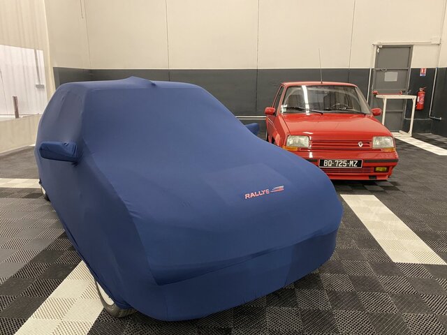 housse peugeot 205 gti rouge sur mesure